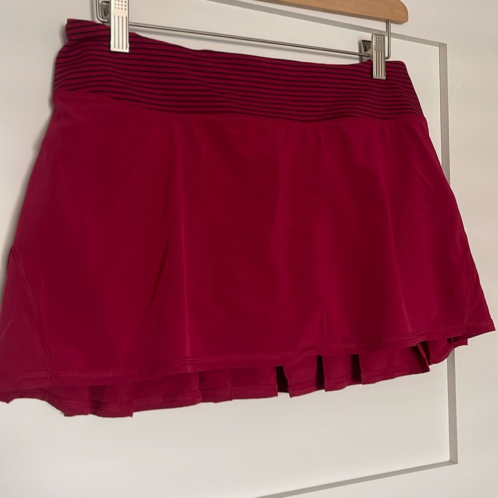 Lululemon Run Pacesetter Skirt/Skort - Red - Size 8